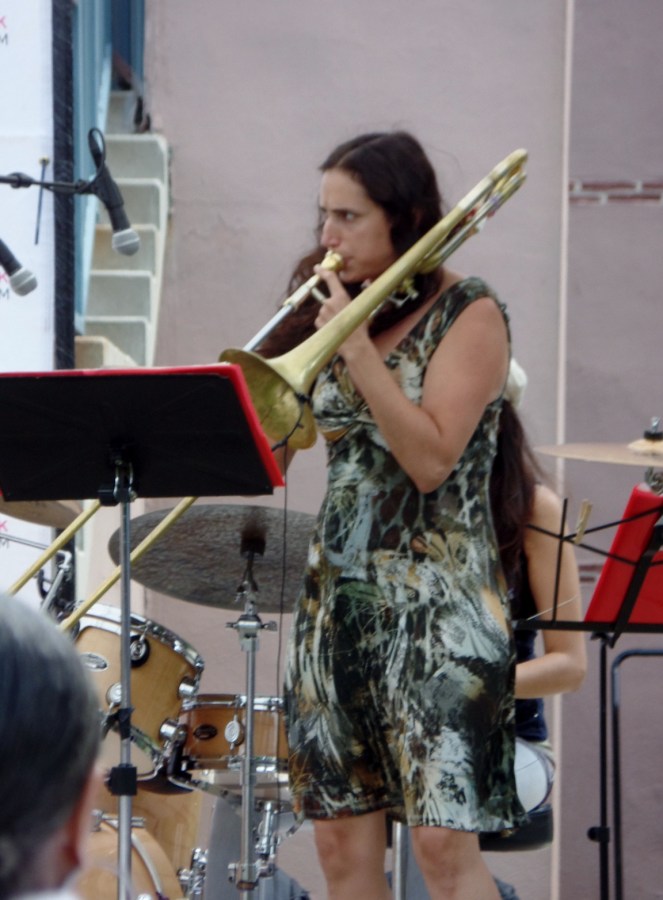 Cocomama trombone player