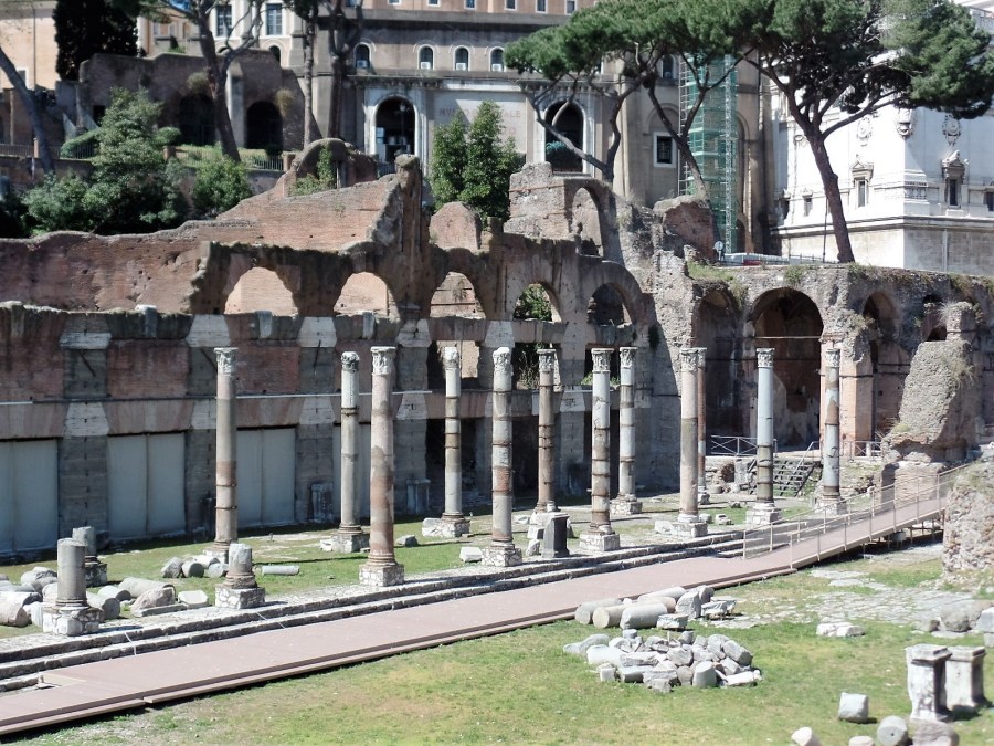 ruins of ancient Rome