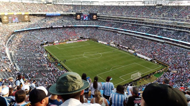 A full MetLife Stadium