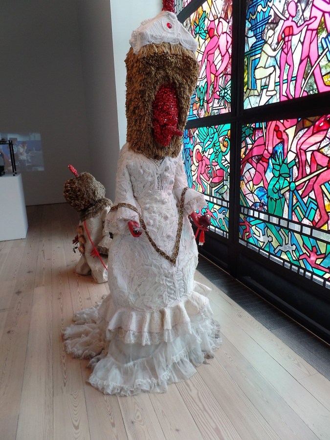 Raul de Nieves sculpture