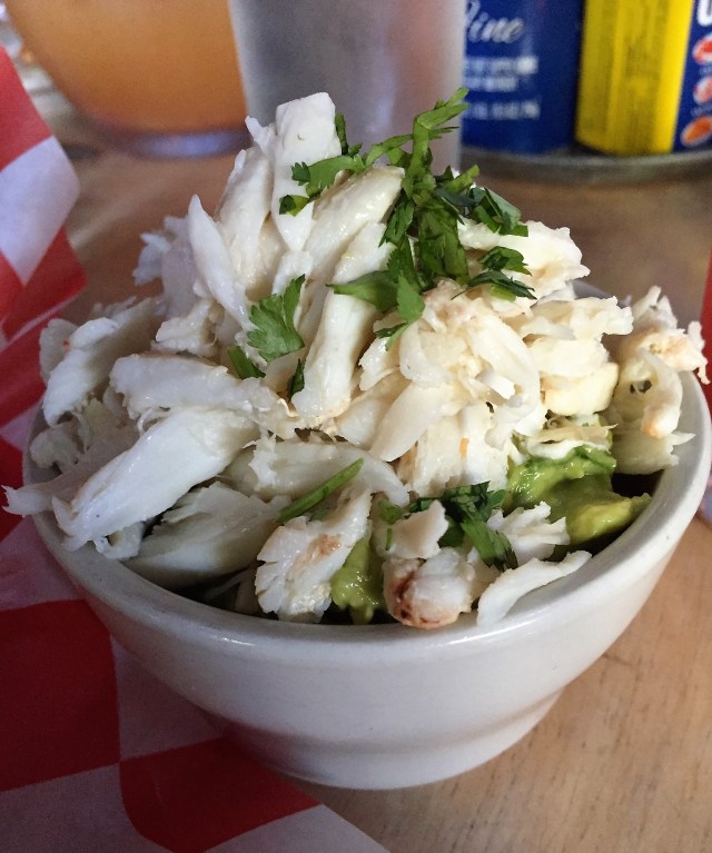 Guacamole with crab