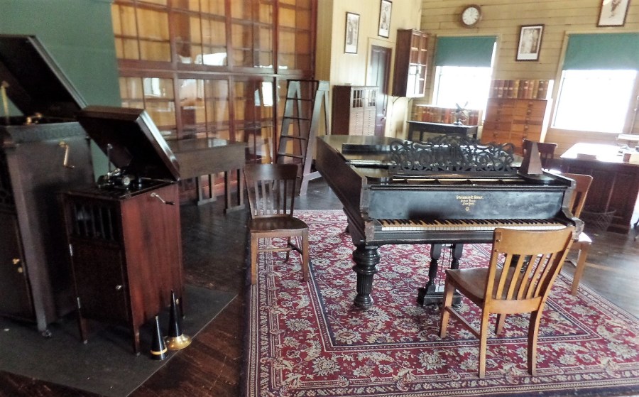 Edison recording studio