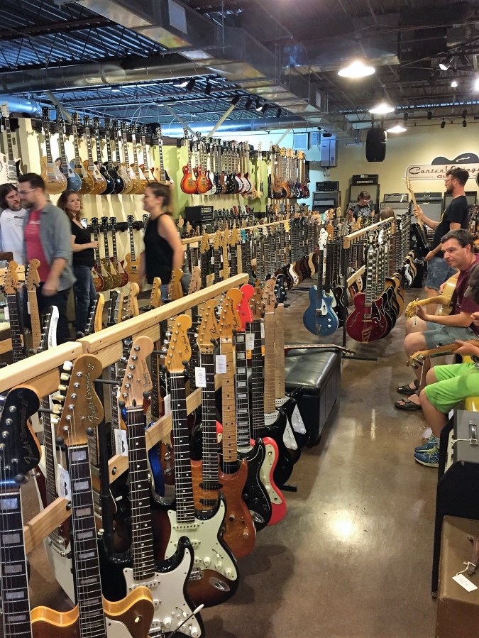 Nashville guitar store