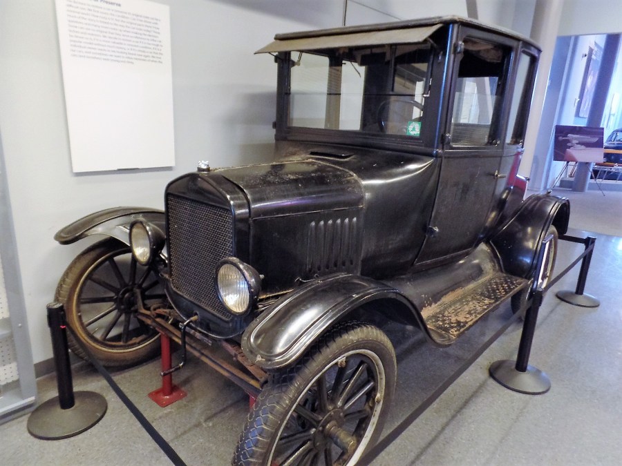 1924 Ford Model T Coupe