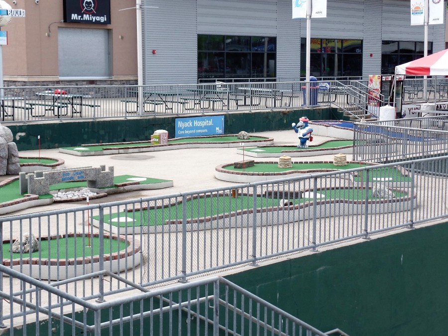 Rockland Boulders mini-golf course