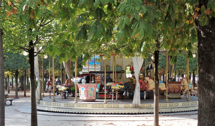 Tuileries carousel