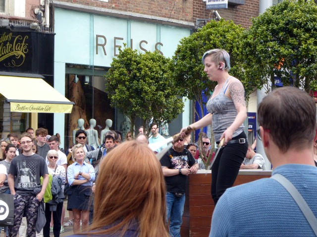 Dublin street juggler