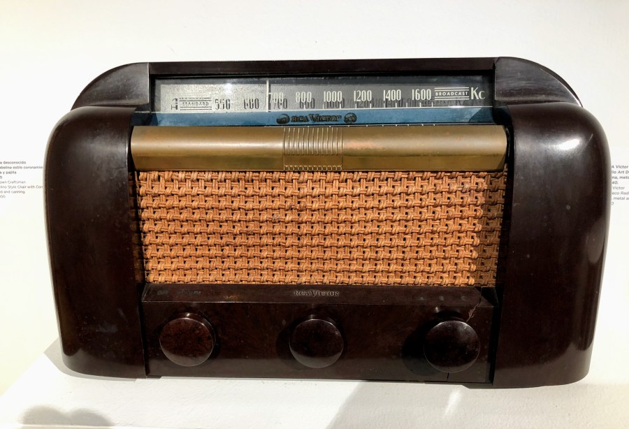 Art Deco Radio