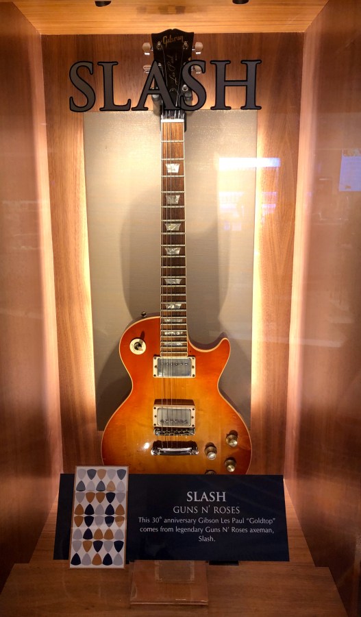 Slash guitar