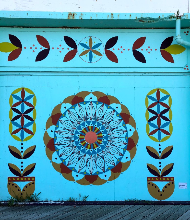 Lauren Napolitano mural
