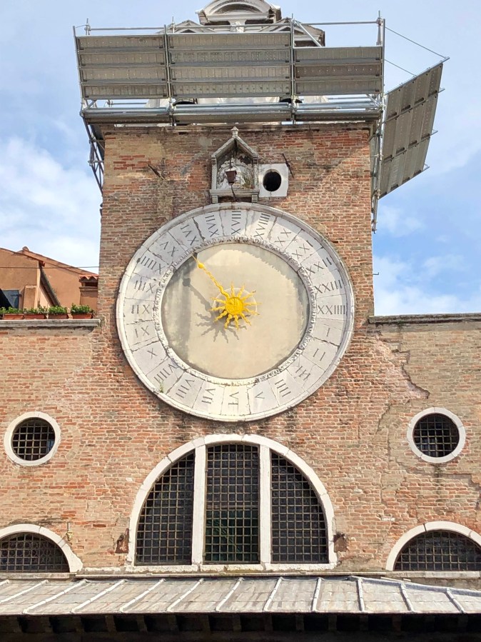 Venetian clock