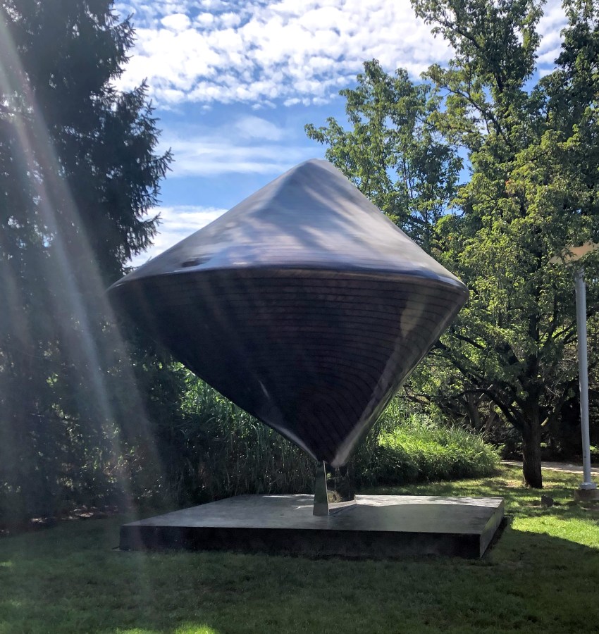 Schatz's Spaceship, E. Caldor Powel