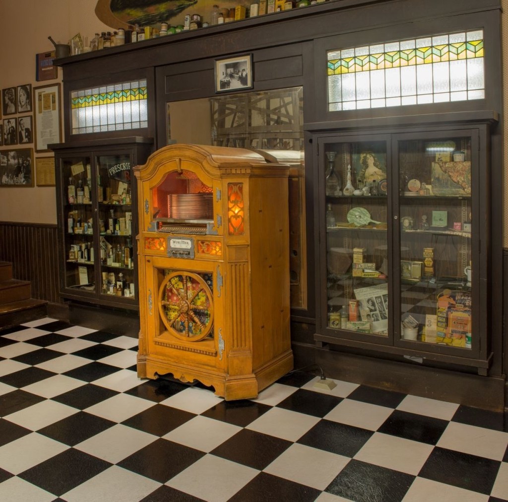 Soda fountain jukebox