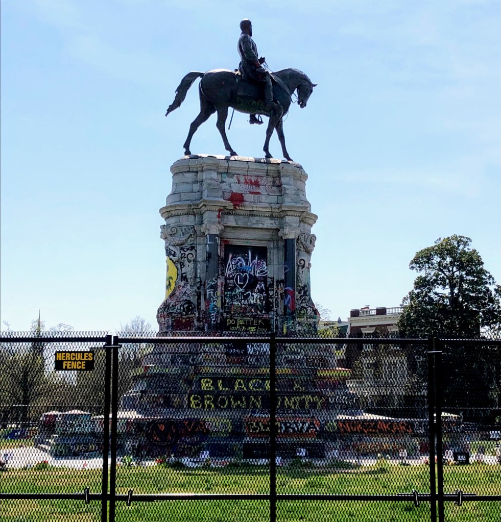 Robert E. Lee statue in Richmond
