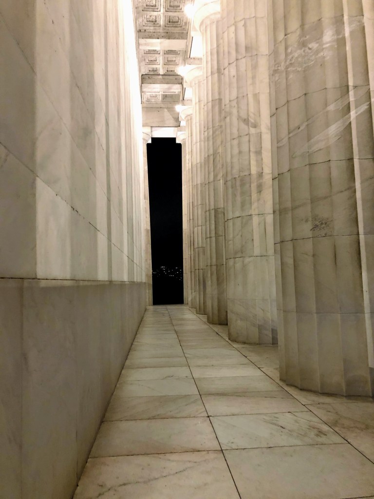 LIncoln Memorial columns