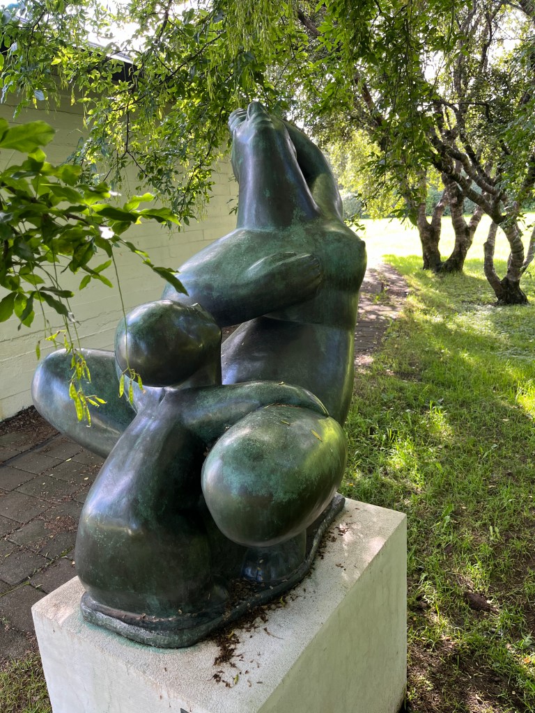 Asmundur Sveinsson sculpture