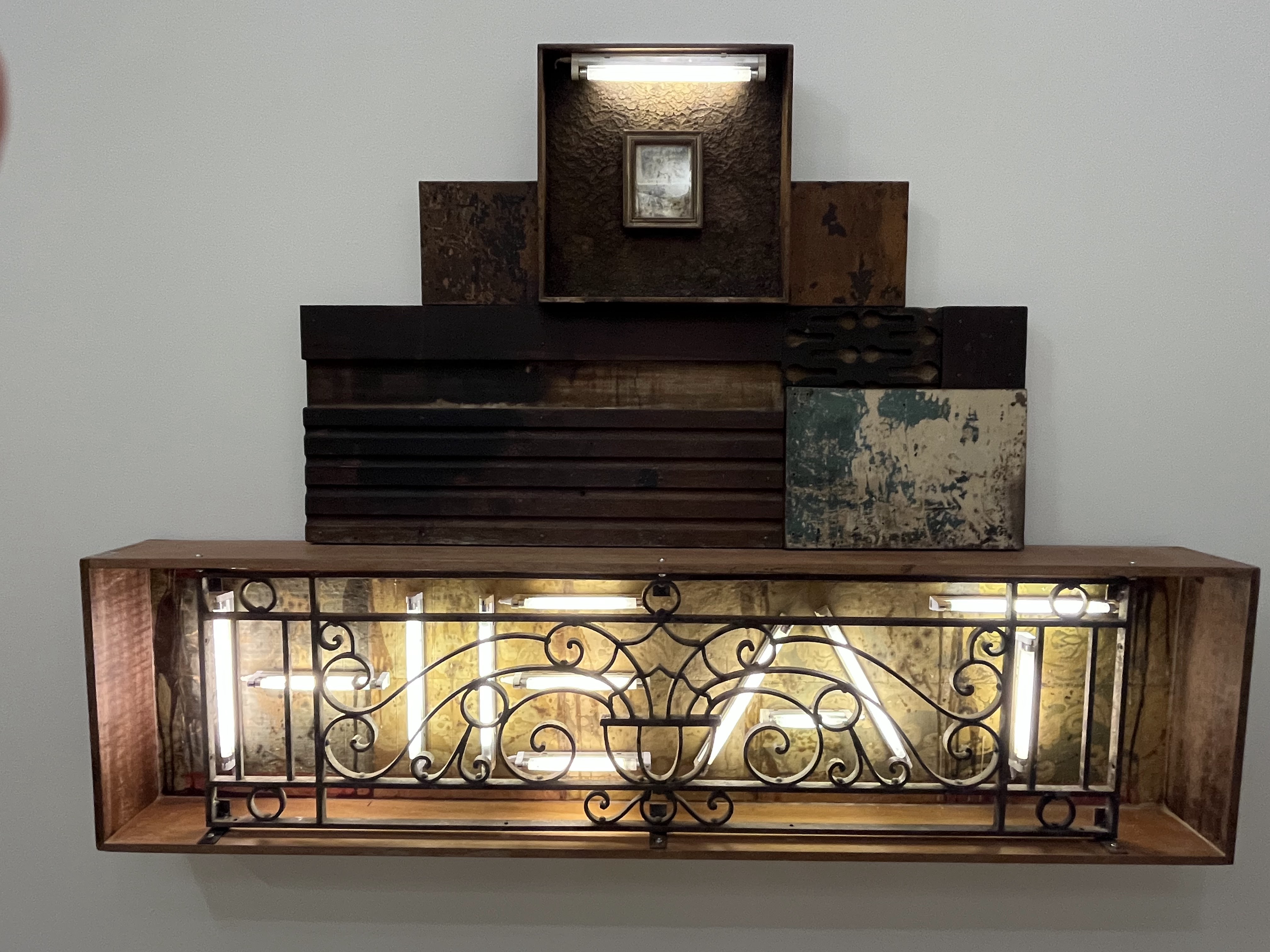 100 Altars for Roberto Chabet, Norberto Roldan